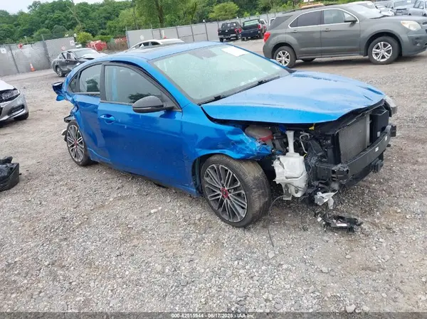 3KPF44AC4NE425086 2022 KIA FORTE - Image 1