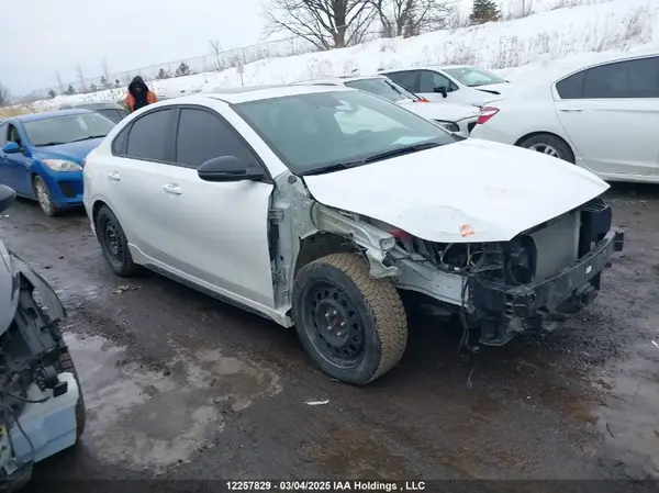 3KPF44AC4NE432376 2022 KIA FORTE - Image 1