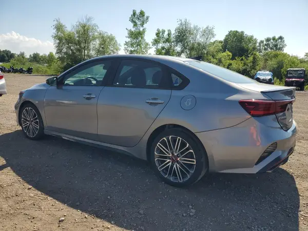 3KPF44AC4NE476054 2022 KIA FORTE - Image 2