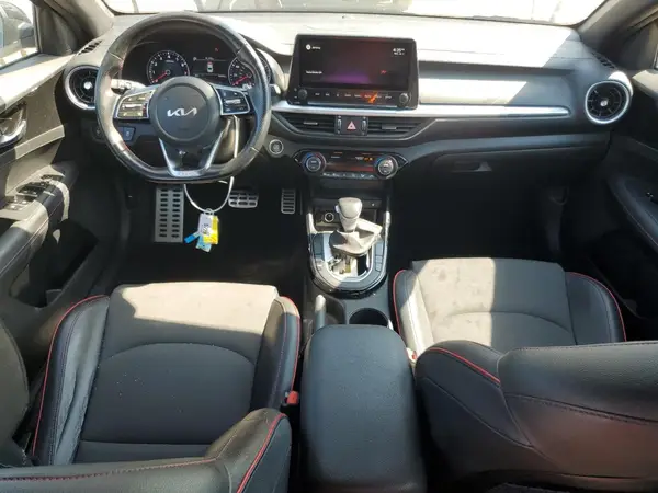 3KPF44AC4NE476054 2022 KIA FORTE - Image 8