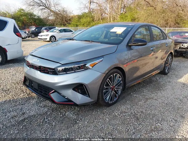 3KPF44AC4NE492898 2022 KIA FORTE - Image 2