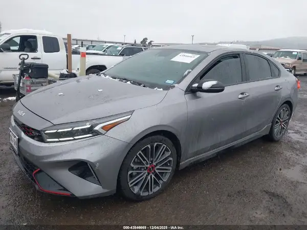 3KPF44AC4PE563410 2023 KIA FORTE - Image 2