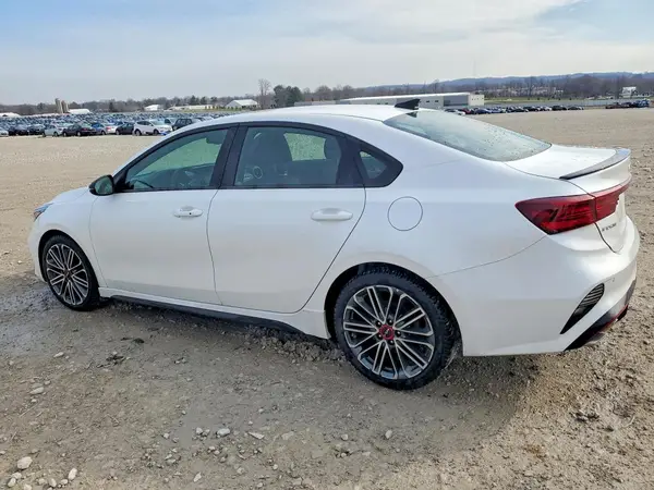 3KPF44AC4PE567053 2023 KIA FORTE - Image 2