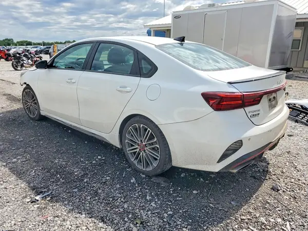 3KPF44AC4PE575220 2023 KIA FORTE - Image 2