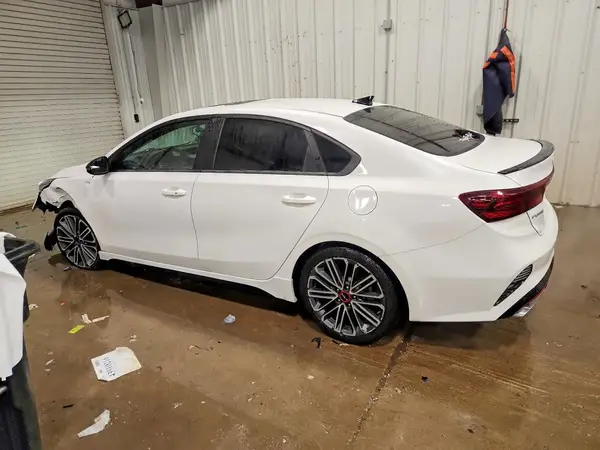 3KPF44AC4RE694078 2024 KIA FORTE - Image 2