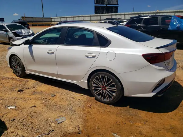 3KPF44AC4RE698728 2024 KIA FORTE - Image 2