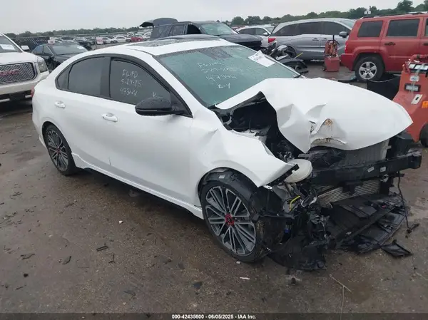 3KPF44AC4RE717844 2024 KIA FORTE - Image 1