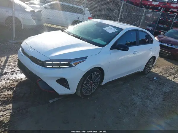 3KPF44AC4RE729587 2024 KIA FORTE - Image 2
