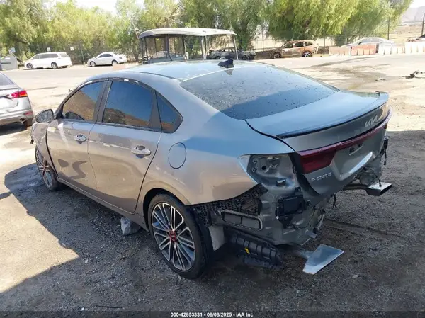 2024 KIA FORTE IAAI lot 42853331 auction photo 3
