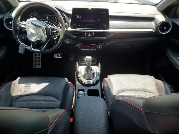 3KPF44AC4RE811402 2024 KIA FORTE - Image 8