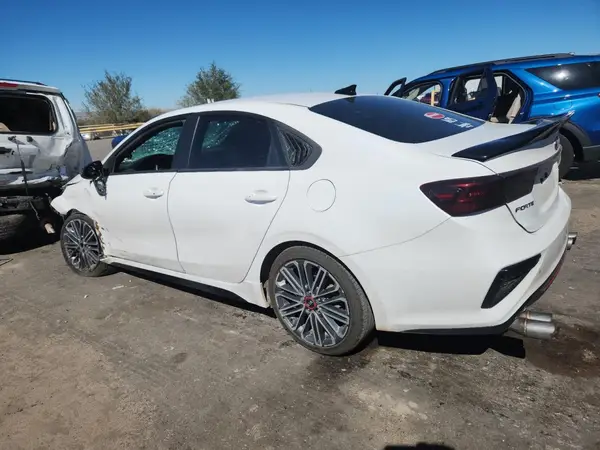 3KPF44AC5ME303237 2021 KIA FORTE - Image 2