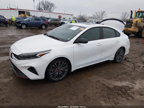 3KPF44AC5NE424304 2022 KIA FORTE - Image 2