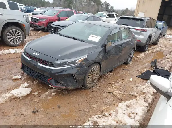 3KPF44AC5NE453804 2022 KIA FORTE - Image 2