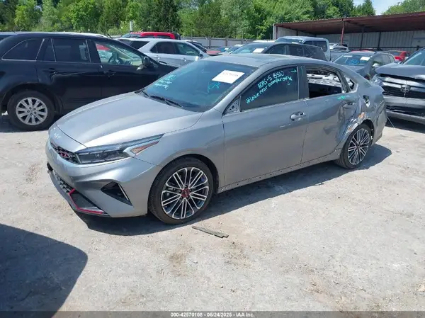 3KPF44AC5NE476449 2022 KIA FORTE - Image 2