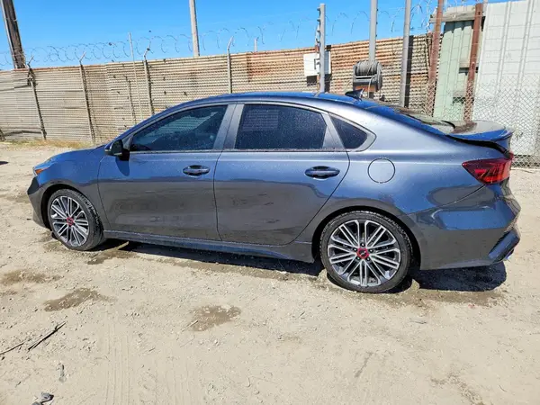 3KPF44AC5NE493249 2022 KIA FORTE - Image 2