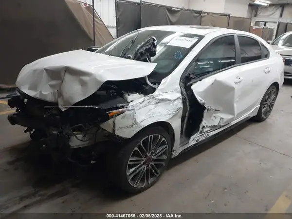 3KPF44AC5PE524759 2023 KIA FORTE - Image 2