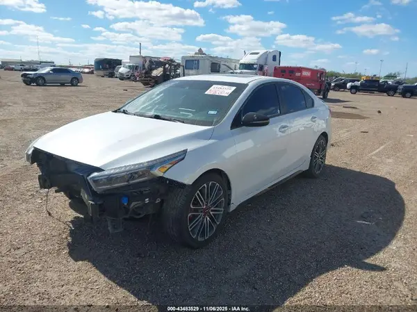 3KPF44AC5PE574612 2023 KIA FORTE - Image 2