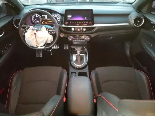 3KPF44AC5PE629415 2023 KIA FORTE - Image 8