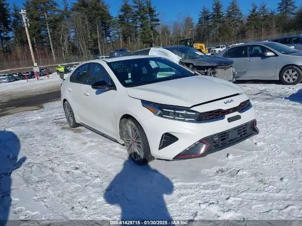 3KPF44AC5PE658039 2023 KIA FORTE - Image 1