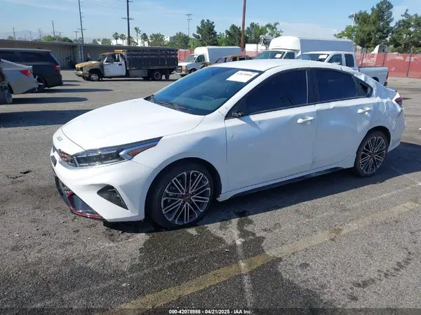 3KPF44AC5RE699595 2024 KIA FORTE - Image 2