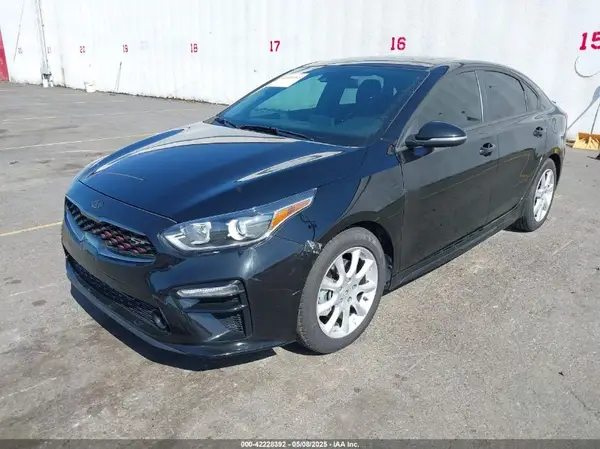 3KPF44AC6LE184290 2020 KIA FORTE - Image 2