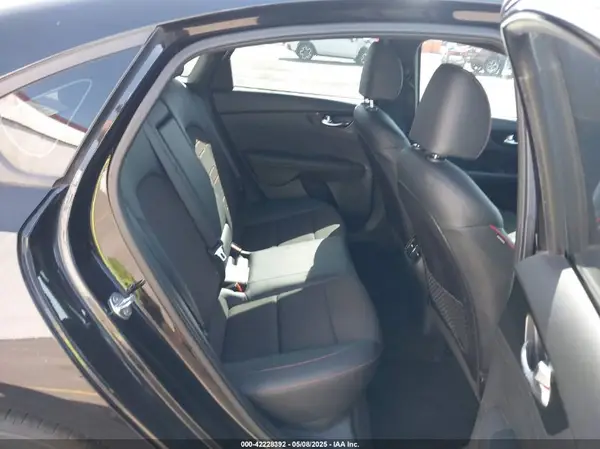 3KPF44AC6LE184290 2020 KIA FORTE - Image 8