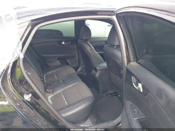 3KPF44AC6LE184578 2020 KIA FORTE - Image 8
