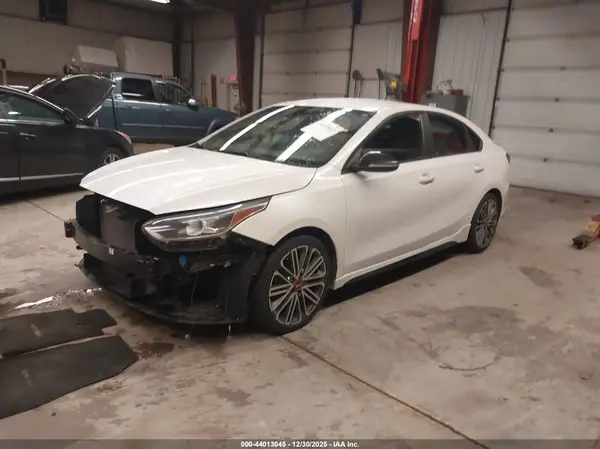 3KPF44AC6LE230099 2020 KIA FORTE - Image 2