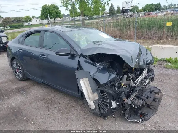3KPF44AC6ME417683 2021 KIA FORTE - Image 1
