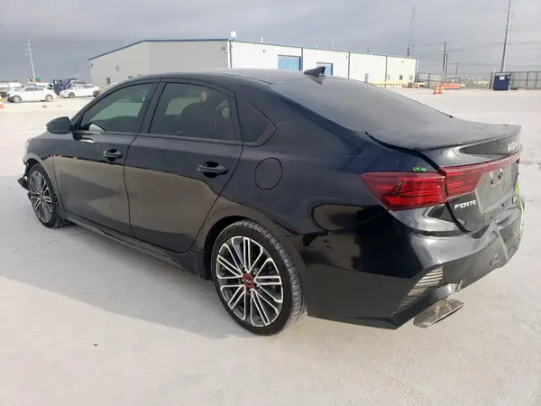 3KPF44AC6NE483331 2022 KIA FORTE - Image 2
