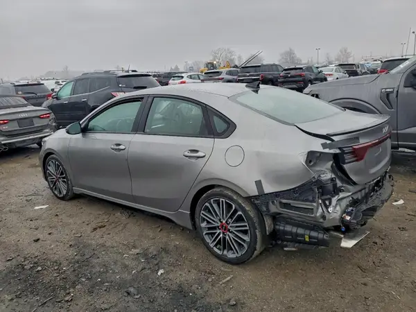 3KPF44AC6NE487928 2022 KIA FORTE - Image 2