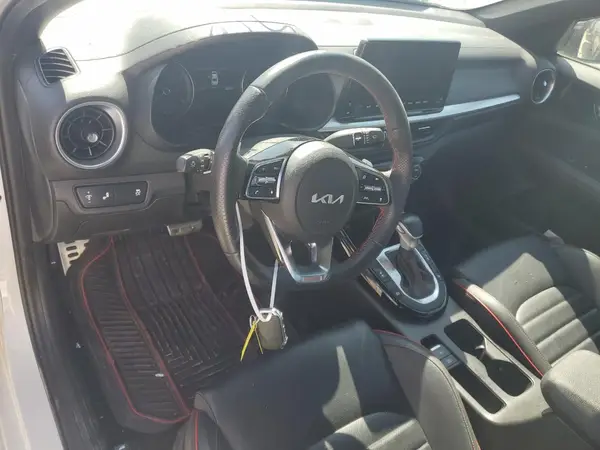 3KPF44AC6PE518212 2023 KIA FORTE - Image 8