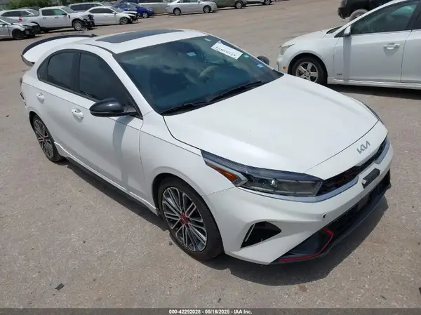 3KPF44AC6PE570228 2023 KIA FORTE - Image 1