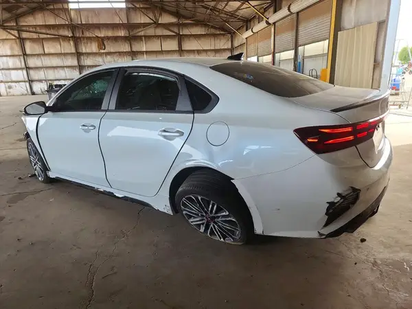 3KPF44AC6PE584257 2023 KIA FORTE - Image 2