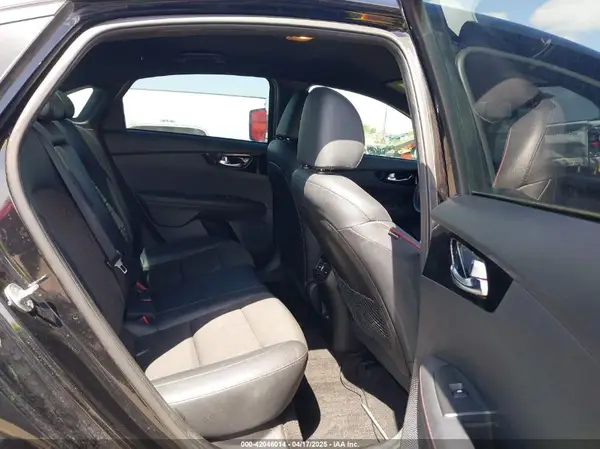 3KPF44AC6PE594156 2023 KIA FORTE - Image 8