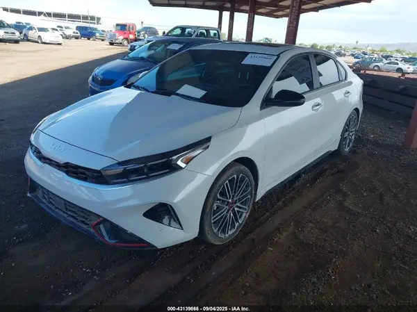 3KPF44AC6PE597946 2023 KIA FORTE - Image 2
