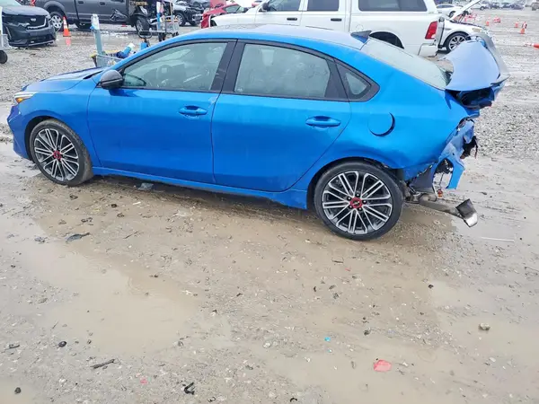 3KPF44AC6PE682026 2023 KIA FORTE - Image 2