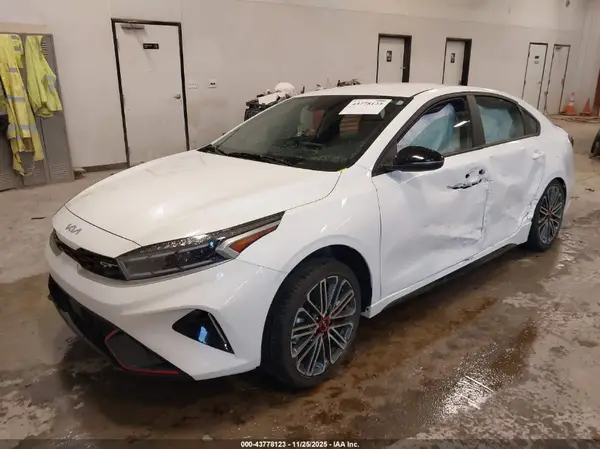 3KPF44AC6PE682558 2023 KIA FORTE - Image 2