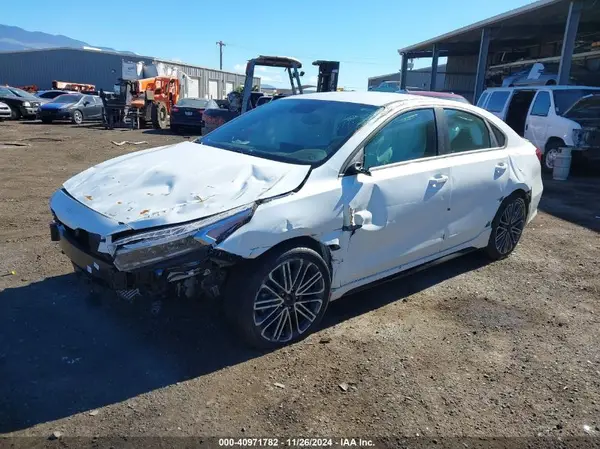 3KPF44AC6RE743927 2024 KIA FORTE - Image 2