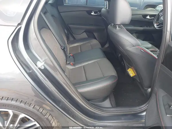 3KPF44AC6RE751218 2024 KIA FORTE - Image 8