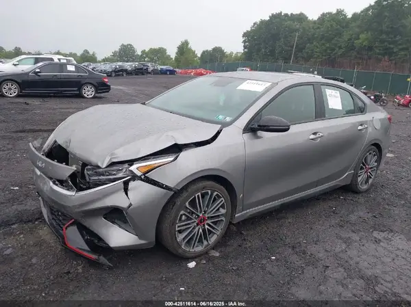 3KPF44AC6RE782551 2024 KIA FORTE - Image 2