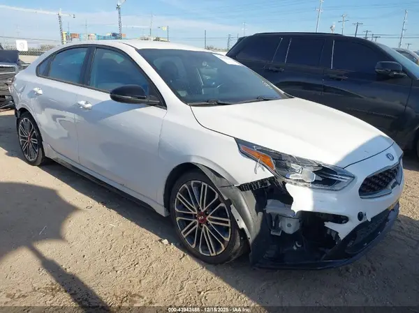 3KPF44AC7ME369451 2021 KIA FORTE - Image 1
