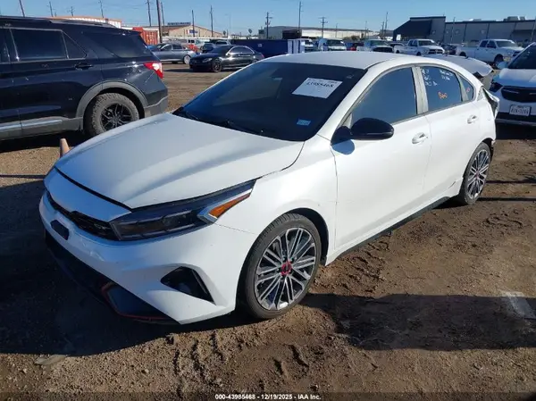 3KPF44AC7NE477571 2022 KIA FORTE - Image 2