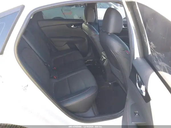 3KPF44AC7NE477571 2022 KIA FORTE - Image 8