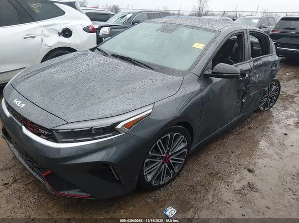 3KPF44AC7NE495648 2022 KIA FORTE - Image 2