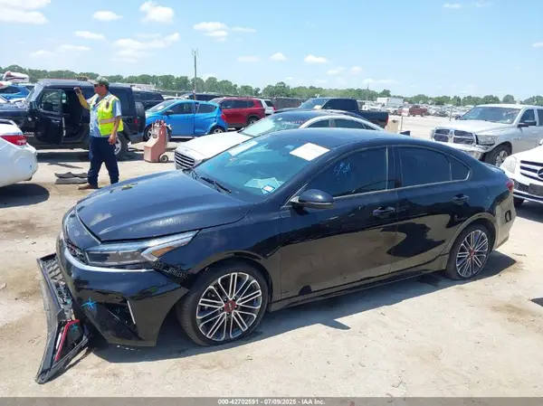 3KPF44AC7PE540879 2023 KIA FORTE - Image 2