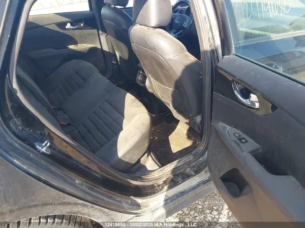 3KPF44AC7PE586437 2023 KIA FORTE - Image 8