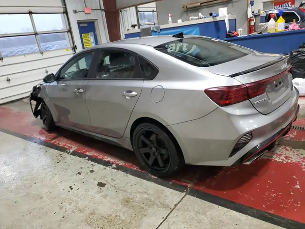 3KPF44AC7PE658415 2023 KIA FORTE - Image 2