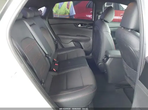 3KPF44AC7RE699503 2024 KIA FORTE - Image 8