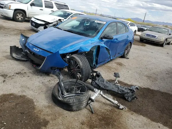 3KPF44AC7RE735044 2024 KIA FORTE - Image 1